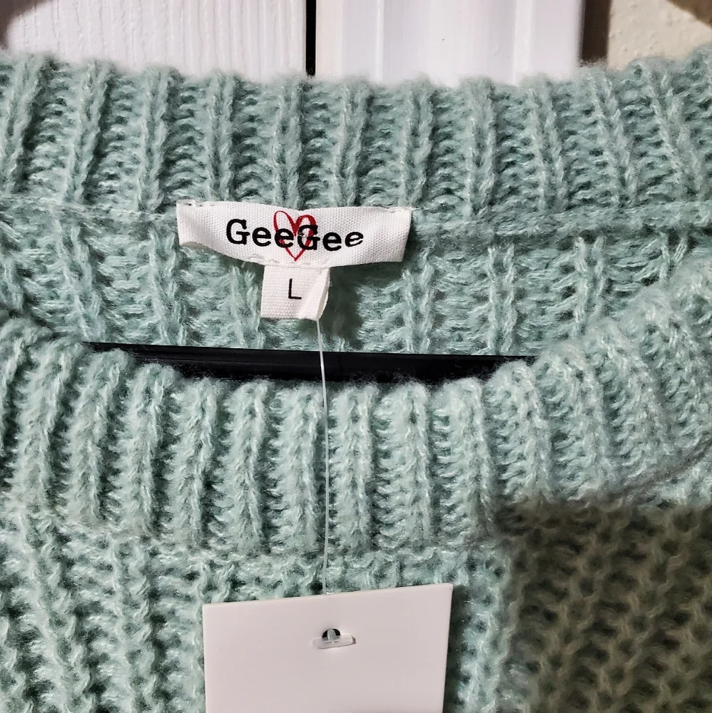 Geegee Sweater - Picture 3 of 3